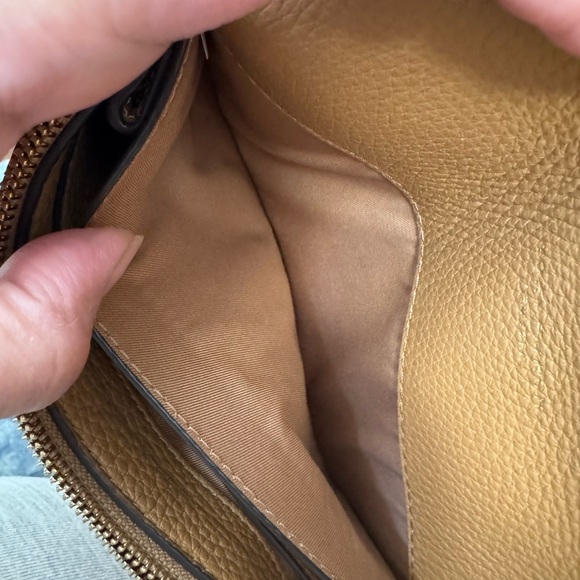 Tory Burch Thea crossbody - Picture 8 of 16